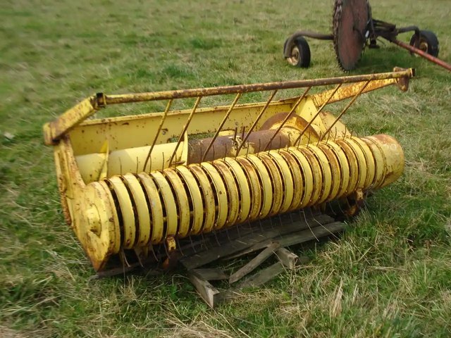 New Holland Nez - Ramasseur
