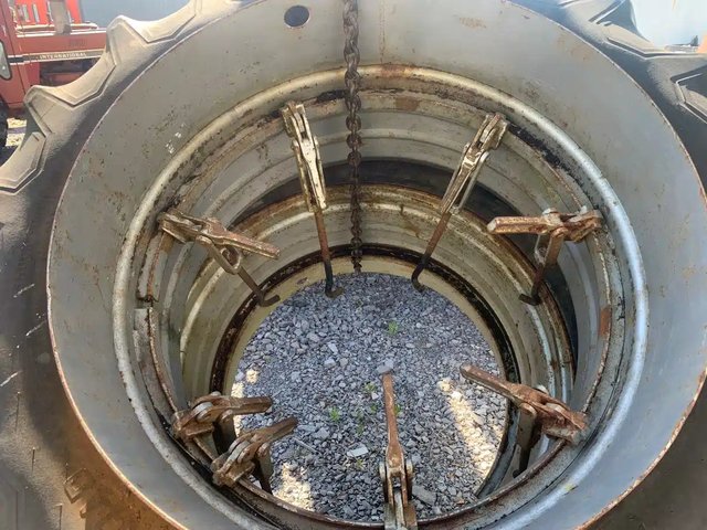 Goodyear 18.4-38 Roues double