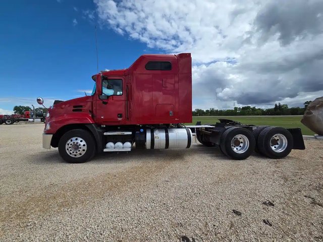 2018 Mack CXU613 Camion dix roues
