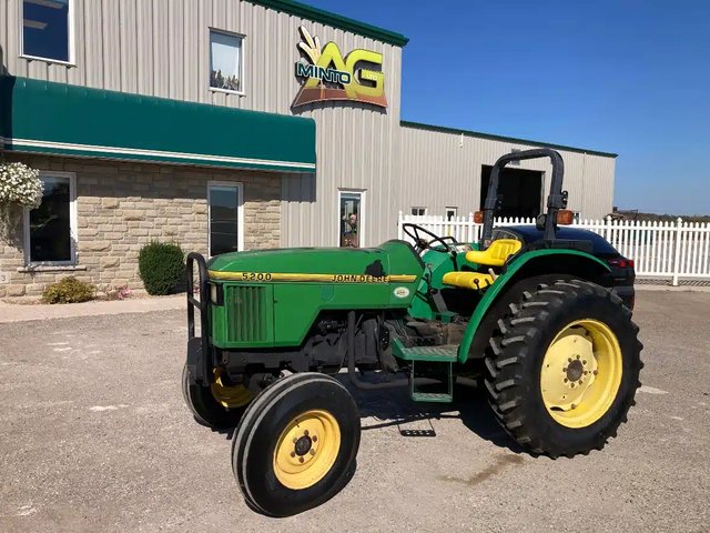 1995 John Deere 5200 Tracteur
