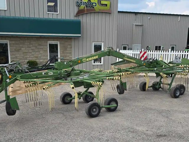 2013 Krone SWADRO 710/26T râteau
