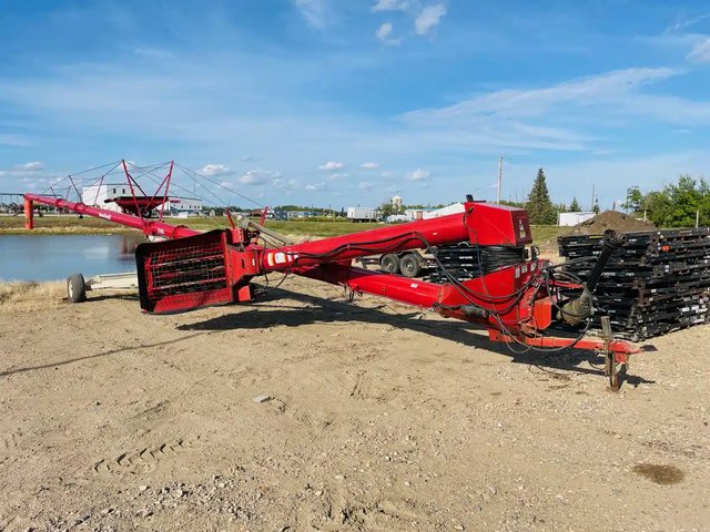2020 Buhler Farm King 1395 Vis à grain