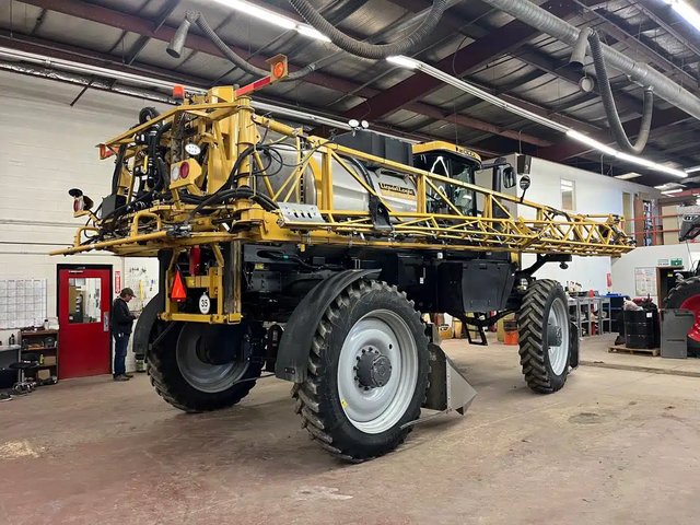 2019 RoGator 1300C Arroseur - Automoteur