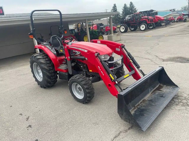 2021 Massey Ferguson 2850M Tracteur