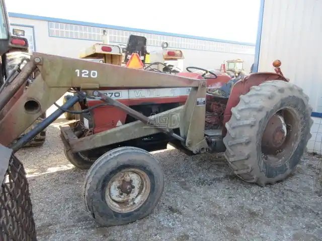 1975 White 1370 Tracteur