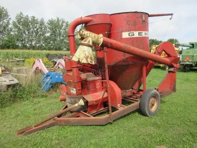 Gehl 65 Moulange