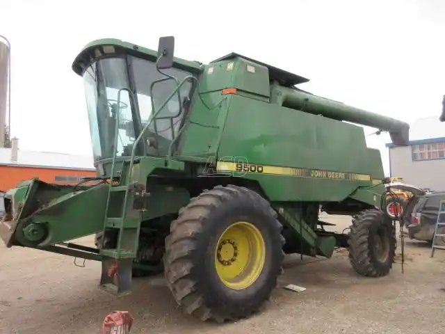 1991 John Deere 9500 Batteuse
