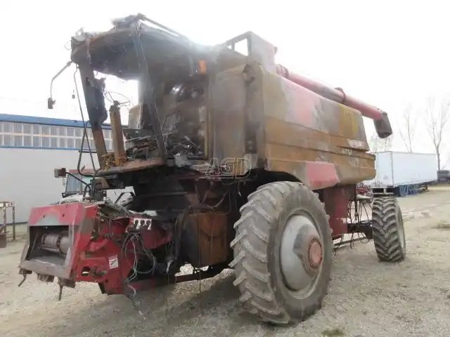 1997 Case IH 2188 Batteuse