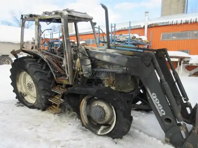 2001 New Holland TS110 Tracteur