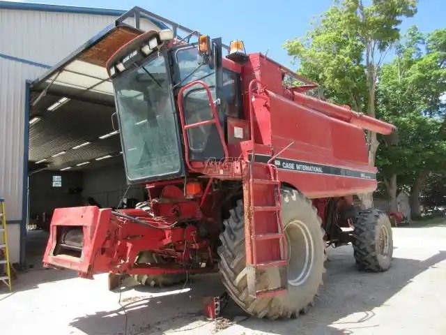 1993 Case IH 1666 Batteuse