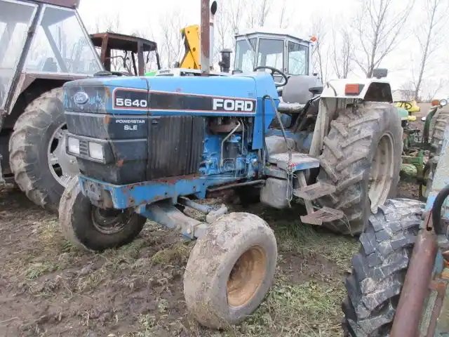 1993 Ford 5640 Tracteur