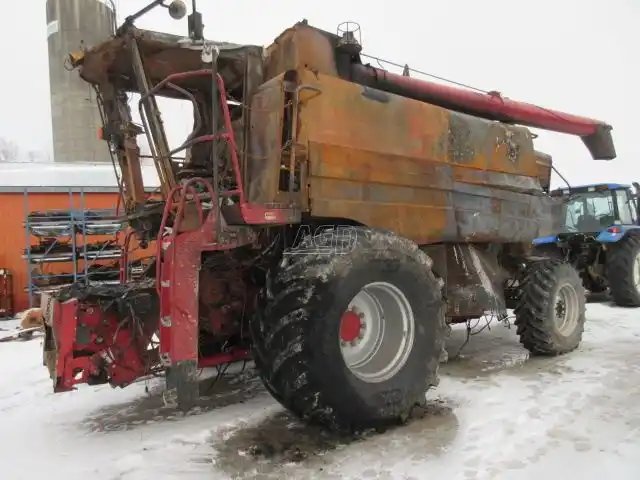 1999 Case IH 2388 Batteuse