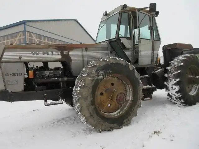 1980 White 4-210 Tracteur