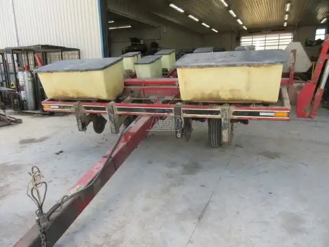 International Harvester 800 Planteur