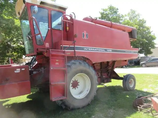 1979 International Harvester 1440 Batteuse