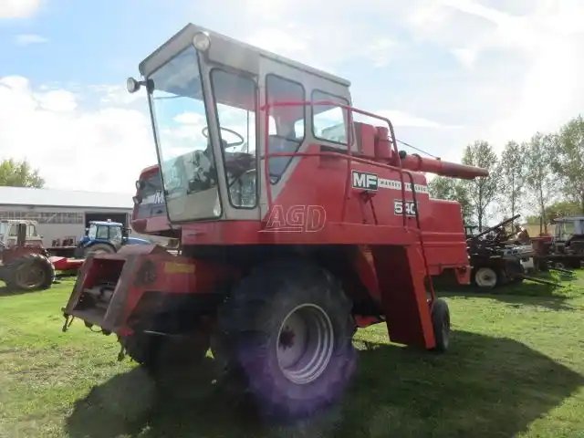 1980 Massey Ferguson 540 Batteuse