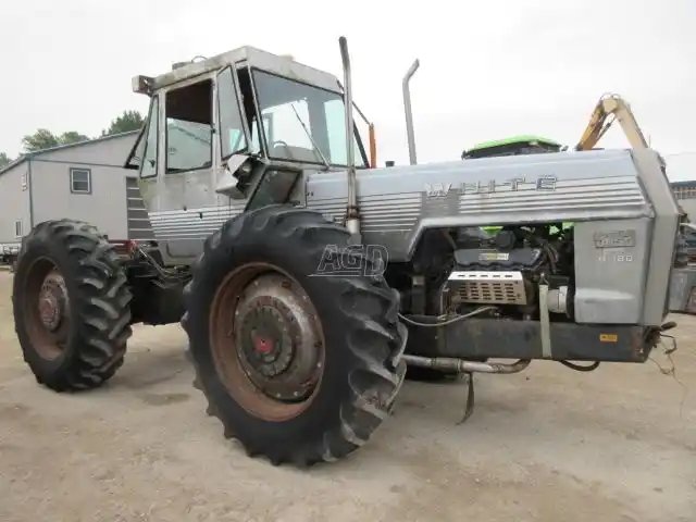 1977 White 4-180 Tracteur