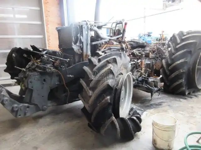 2011 Massey Ferguson 8650 Tracteur