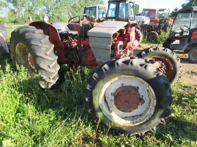 White 1365 Tracteur