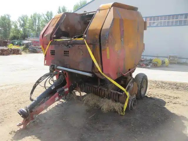 New Holland BR740A Presse à Balle Ronde