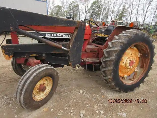 Case IH 584 Tracteur