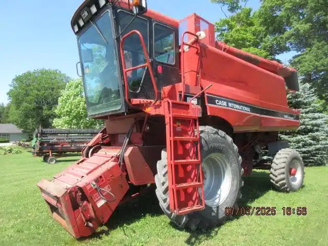 1989 Case IH 1640 Batteuse