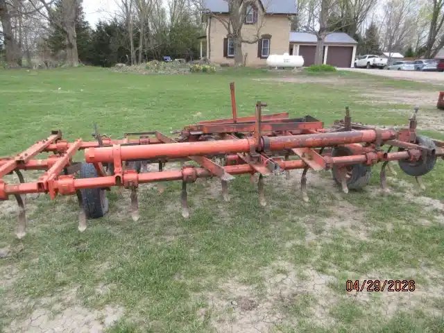 Allis Chalmers 1200 Cultivateur