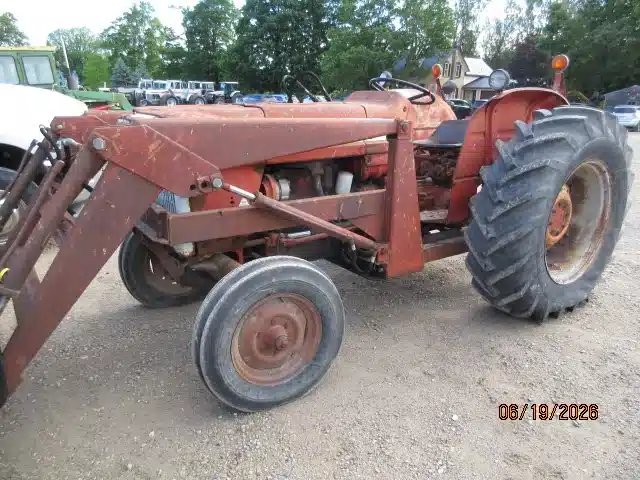 1975 White 1370 Tracteur