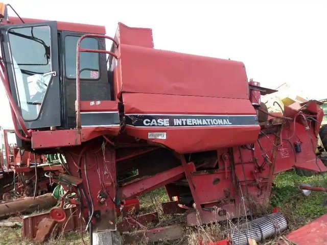 Case IH 1660 Batteuse