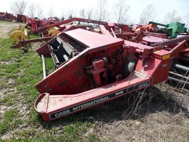Case IH 8330 Faucheuse-conditionneuse
