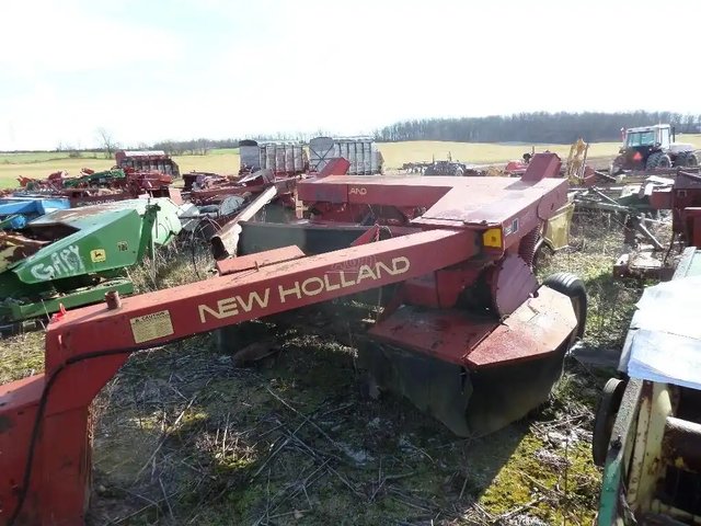 New Holland 408 Faucheuse-conditionneuse à disques