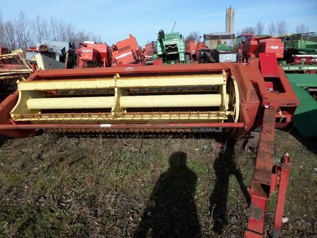New Holland 489 Faucheuse-conditionneuse