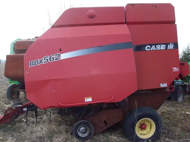 Case IH RBX562 Presse à Balle Ronde
