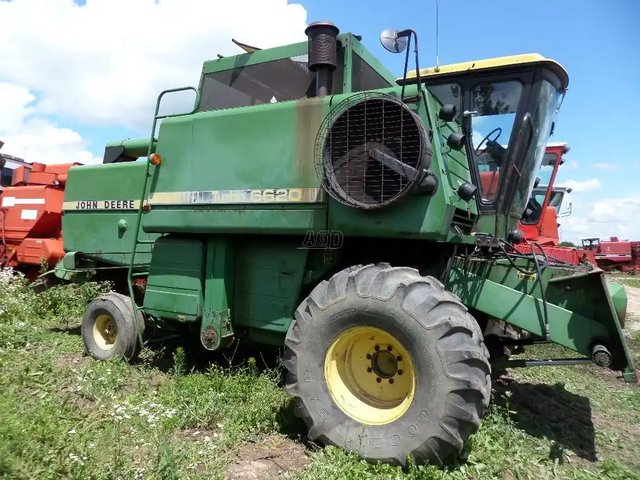 John Deere 6620 Batteuse