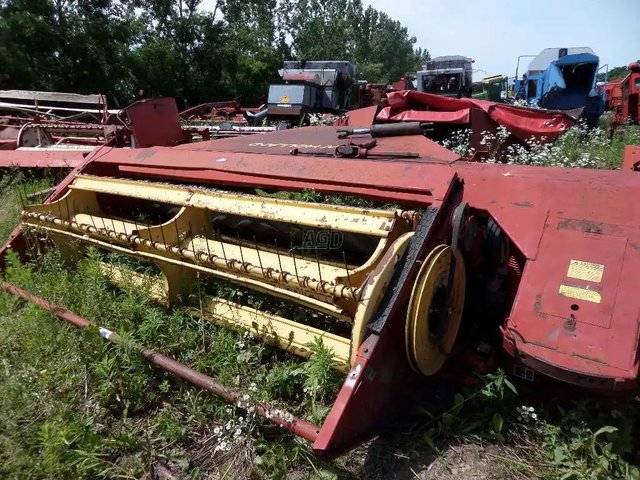 New Holland 489 Faucheuse-conditionneuse