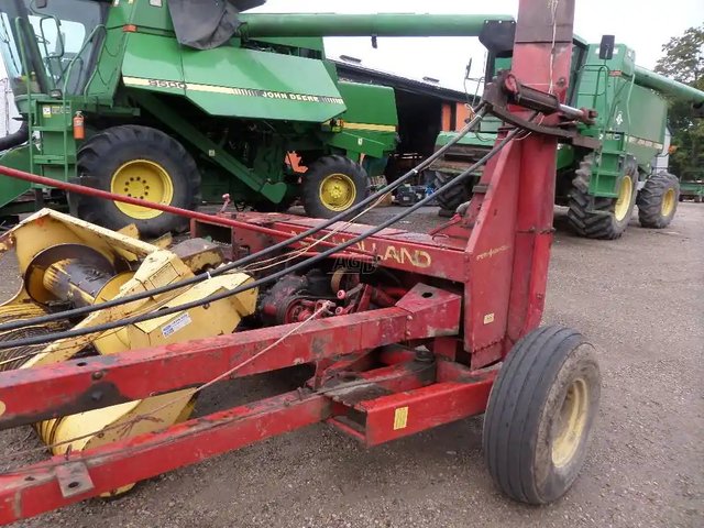 New Holland 770 Fourragère