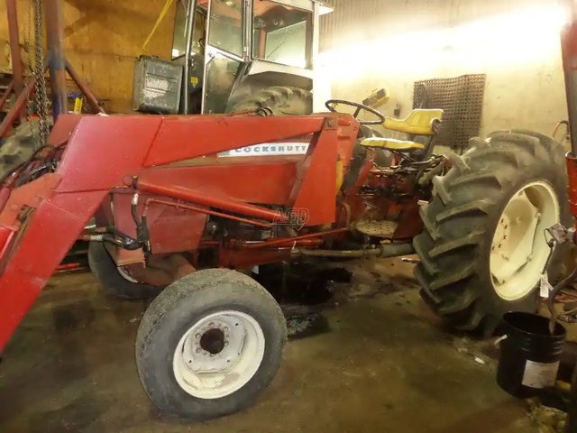 1972 Cockshutt 1365 Tracteur
