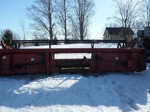 Case IH 1020 Header