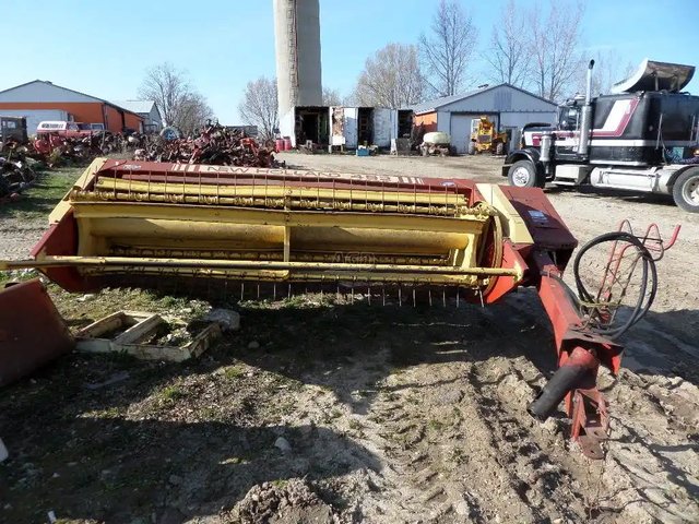 New Holland 492 Faucheuse-conditionneuse