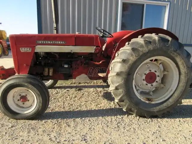 1968 International Harvester 624 Tracteur