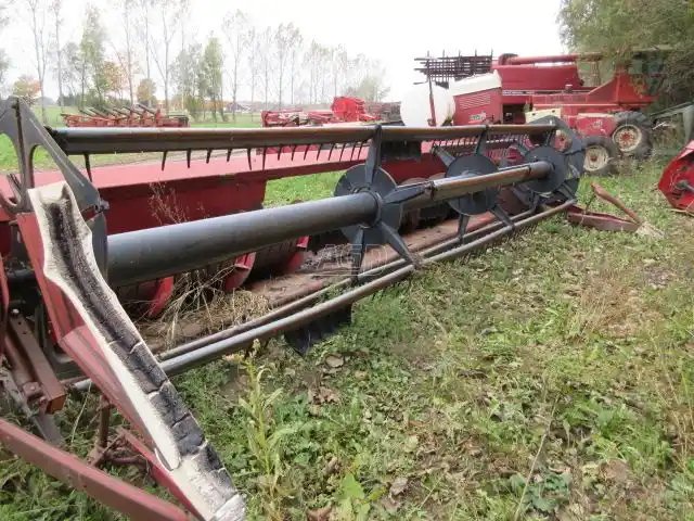 International Harvester 1020 Header - Flex