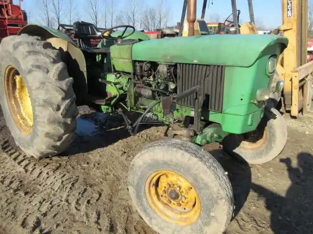 John Deere 1120 Tracteur