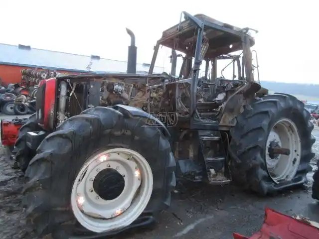 2005 Massey Ferguson 7465 Tracteur