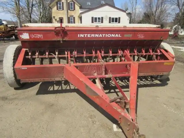 International Harvester 510 Semoir