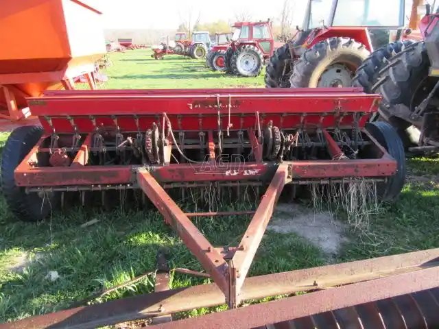 International Harvester 10 Semoir