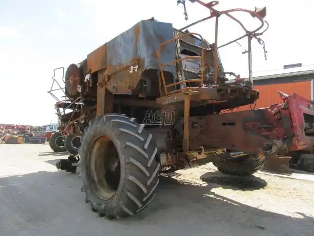 2011 Case IH 8120 Batteuse