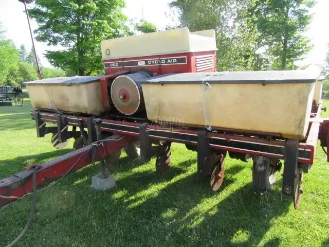 International Harvester 800 Planteur