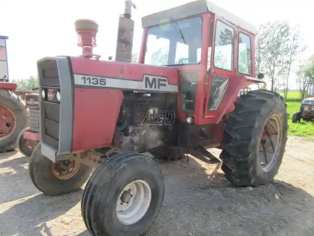 1974 Massey Ferguson 1135 Tracteur