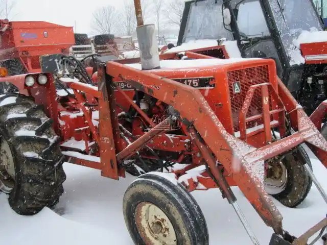 1976 Allis Chalmers 175 Tracteur