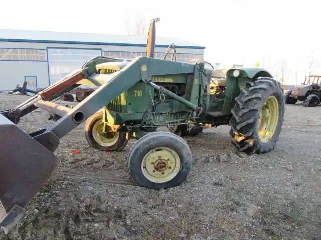 1967 John Deere 710 Tracteur